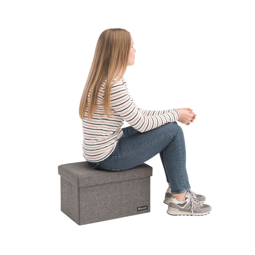 Miniso store storage stool