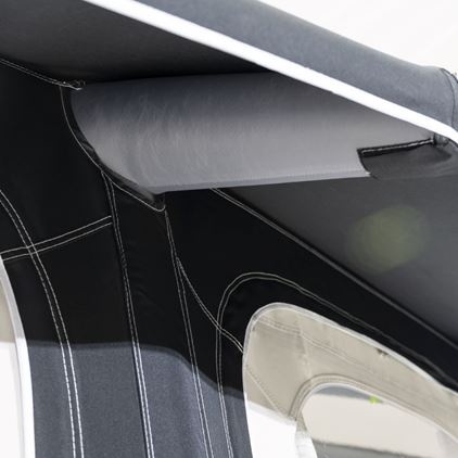 INTEGRAL FRONT CANOPY